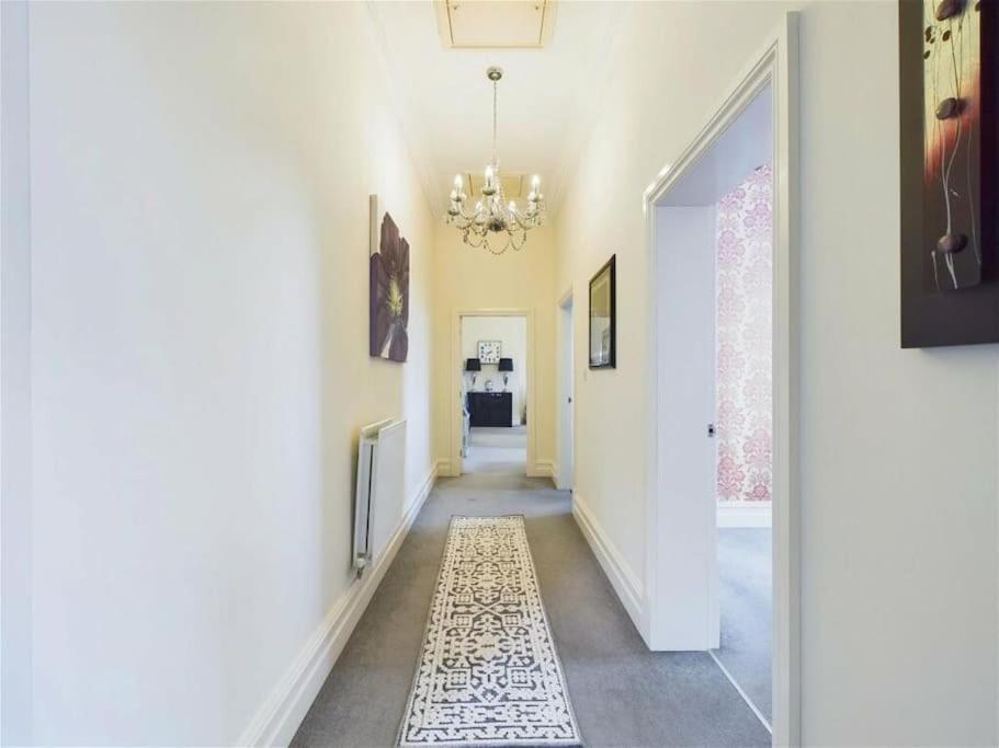 Upmarket Apartment In Ormskirk Exterior photo